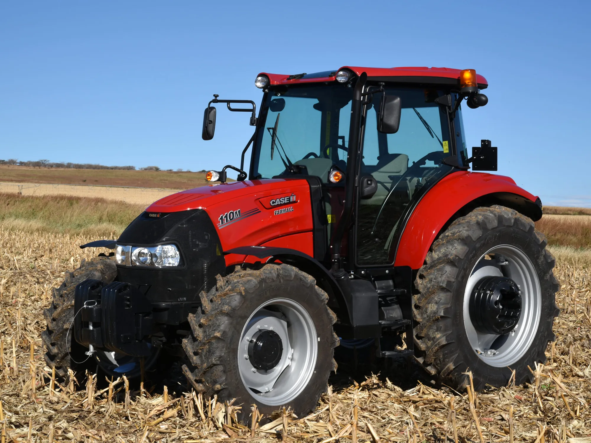 Case IH Farmall 110M — трактори