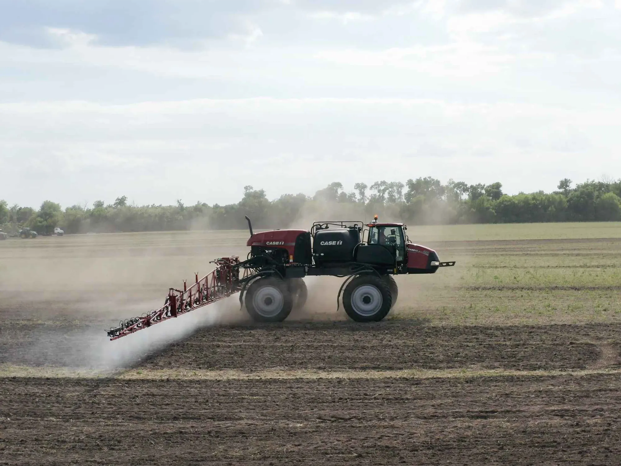 Case IH Patriot 350 — самохідні обприскувачі