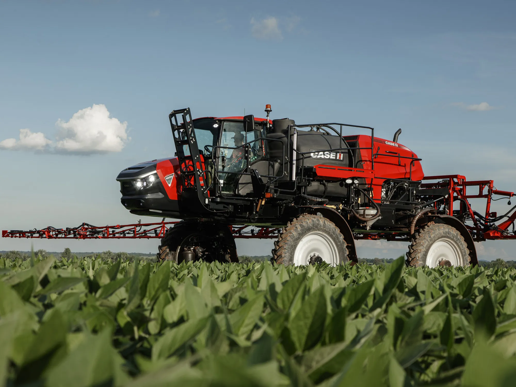 Case IH Patriot 4050 — самохідні обприскувачі